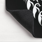Minimalistisches herzförmiges Pinguingruppen-Desig Mousepad (Ecke)