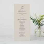 Minimalistisches Hochzeitsfeierprogramm in Beige Menükarte (Stehend Vorderseite)