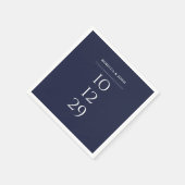 Minimalistisches Hochzeitssonderdatum für Navy Blu Serviette (Ecke)