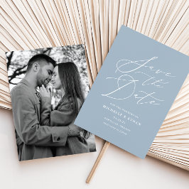 Minimalistisches Kalligrafie-Script Dusty Blue Fot Save The Date