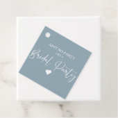 Minimalistisches kalligraphisches Brautparty Geschenkanhänger (Beispiel)