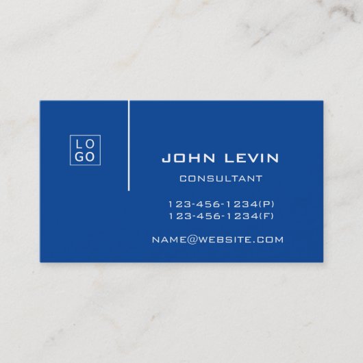 Minimalistisches klassisches, modernes Berufliches Visitenkarte (Vorderseite)