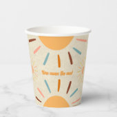 Minimalistisches Kunsthandwerk kommt hier zur Son  Pappbecher (Vorderseite)