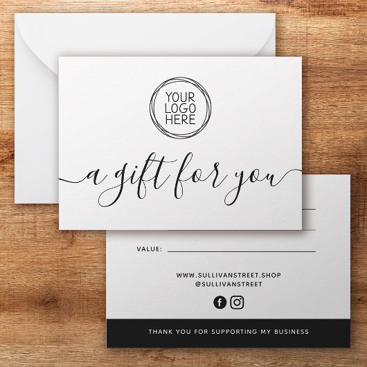 Minimalistisches Logo-Geschenkgutachten hinzufügen Mitteilungskarte