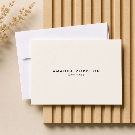 Minimalistisches Luxus-Boutique-Elfenbein-Geschenk