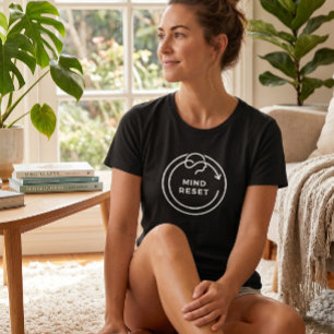 Minimalistisches mentales Wohlbefinden und Selbstf T-Shirt