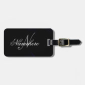 Minimalistisches modernes Monogramm-Elegantes Must Gepäckanhänger (Vorderseite horizontal)