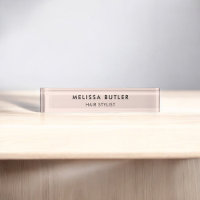 Minimalistisches, modernes Rosa Schreibtisch Name 