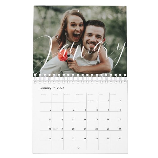 Minimalistisches Monogram Dusty Blue Newlywed Foto Kalender (Jan 2026)