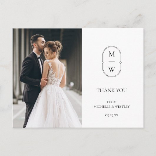 Minimalistisches Monogram Wedding Foto Vielen Dank Postkarte (Vorderseite)