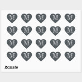Minimalistisches Monogramm-Initial mit Off-Black-H Herz-Aufkleber (Blatt)