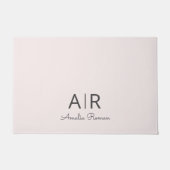 Minimalistisches Monogramm Initial- und Namenspate Fußmatte (Vorderseite)