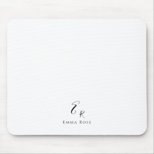 Minimalistisches Monogramm Name Elegant Weiß Mousepad