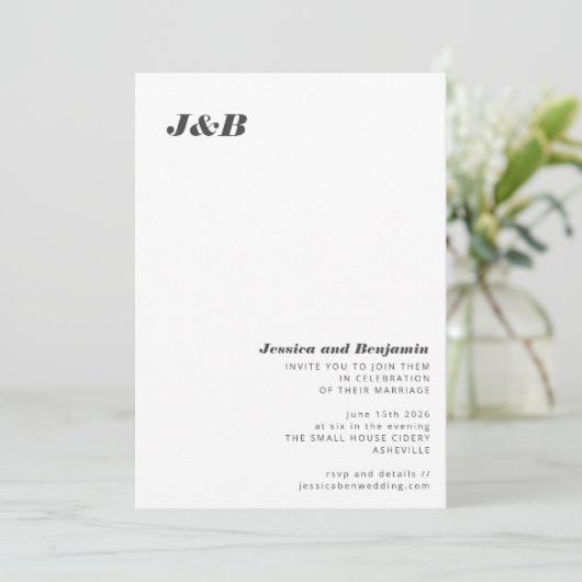 Minimalistisches Monogramm Schwarz-weiß Stilvolle  Einladung (Stehend Vorderseite)