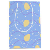Minimalistisches Osterblau, Grün und Gelb Mittlere Geschenktüte (Vorderseite)