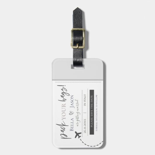 Minimalistisches Paket, das Sie als Hochzeitszette Gepäckanhänger (Vorderseite vertikal)