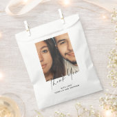 Minimalistisches Personalisiertes Foto für moderne Geschenktütchen (Ausgeschnitten)