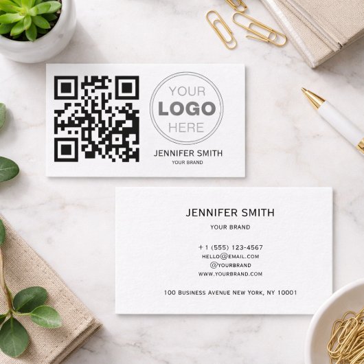 Minimalistisches QR-Code professionelles Design Visitenkarte
