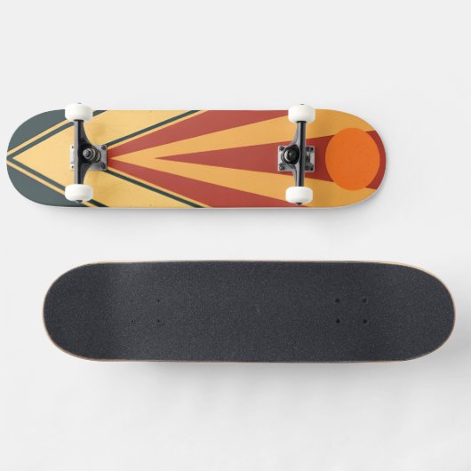 Minimalistisches Retro-Grafikdesign Skateboard (Horizontal)