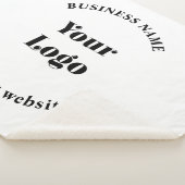 Minimalistisches Retro-Modern-Template für Ihr Log Sherpadecke (3/4)