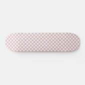 Minimalistisches rosa Farbmuster Kariert Skateboard (Horizontal)