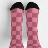 Minimalistisches rosa Schachbrettmuster Socken (Oben)