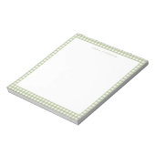 Minimalistisches Salbeigrün Gingham Monogramm Notizblock (Rotiert)