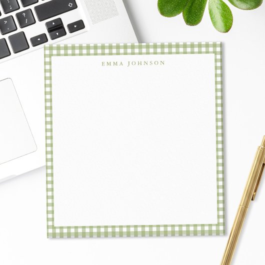 Minimalistisches Salbeigrün Gingham Monogramm Notizblock