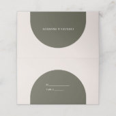 Minimalistisches Salbeigrün Rustikale Boho-Bogenho Platzkarte (Außenseite Aufgefaltet)