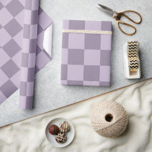 Minimalistisches, sanftes Lavendel-Karomuster Geschenkpapier