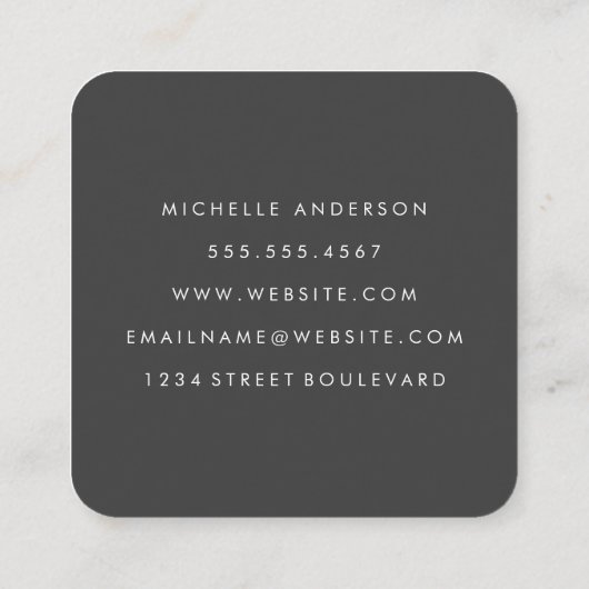 Minimalistisches Schlichtes Weiß mit expressiver K Quadratische Visitenkarte (Rückseite)