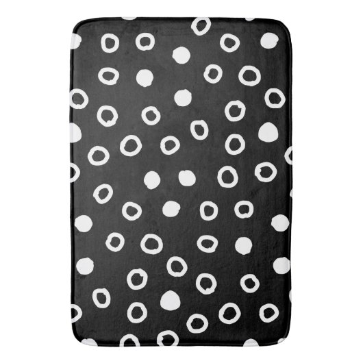 Minimalistisches Schwarz-Weiß-Bläschen-Muster Badematte (Vorderseite Vertikal)