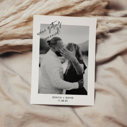 Minimalistisches Schwarz-Weiß-Foto Hochzeit Save The Date