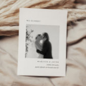 Minimalistisches Schwarz-Weiß-Foto Hochzeitsfeiern Ankündigung