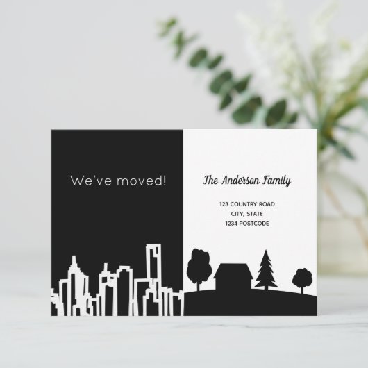 Minimalistisches Schwarz-weißes Städtchen Wir zoge Ankündigung (Stehend Vorderseite)