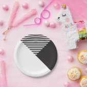 Minimalistisches Schwarz-weißes Streifen-Party Pappteller (Party)