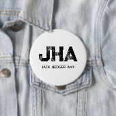 MINIMALISTISCHES SCHWARZES DREIBUCHSTABEN-MONOGRAM BUTTON (Beispiel)