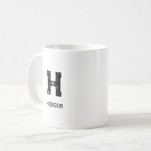 MINIMALISTISCHES SCHWARZES EIN-BUCHSTABEN-MONOGRAM KAFFEETASSE (Vorderseite Links)