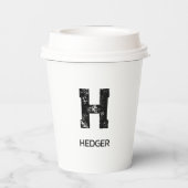 MINIMALISTISCHES SCHWARZES EIN-BUCHSTABEN-MONOGRAM PAPPBECHER (Rückseite)