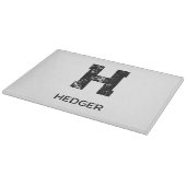MINIMALISTISCHES SCHWARZES EIN-BUCHSTABEN-MONOGRAM SCHNEIDEBRETT (Ecke)