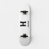 MINIMALISTISCHES SCHWARZES EIN-BUCHSTABEN-MONOGRAM SKATEBOARD (Vorderseite)