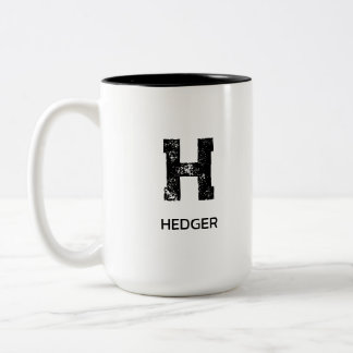 MINIMALISTISCHES SCHWARZES EIN-BUCHSTABEN-MONOGRAM ZWEIFARBIGE TASSE