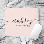 Minimalistisches Script Calligraphy Blush Pink Mou Mousepad<br><div class="desc">Minimalistisches und modernes Mauspad.</div>