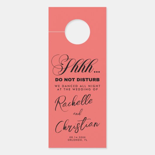 Minimalistisches Script Calligraphy Wedding Guest Türanhänger (Vorderseite)