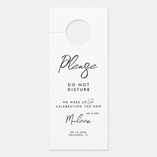 Minimalistisches Script Calligraphy Wedding Guest Türanhänger (Vorderseite)
