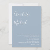 Minimalistisches Script Dusty Blue Foto Wedding Einladung (Vorderseite)