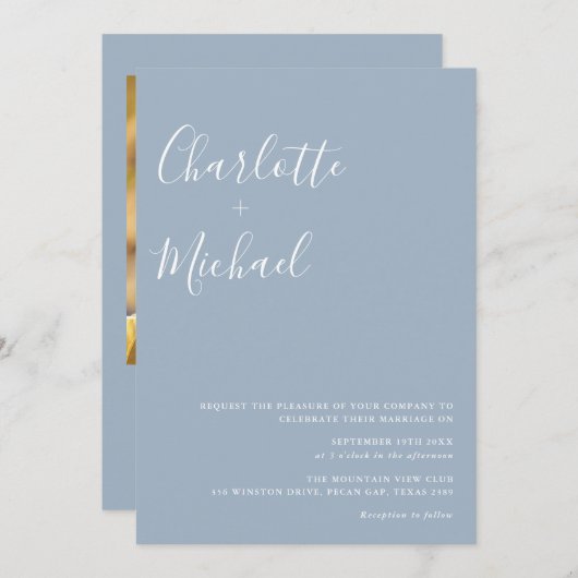 Minimalistisches Script Dusty Blue Foto Wedding Einladung (Vorne/Hinten)