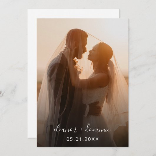 Minimalistisches Script Foto QR Code UAWG Wedding Einladung (Vorne/Hinten)