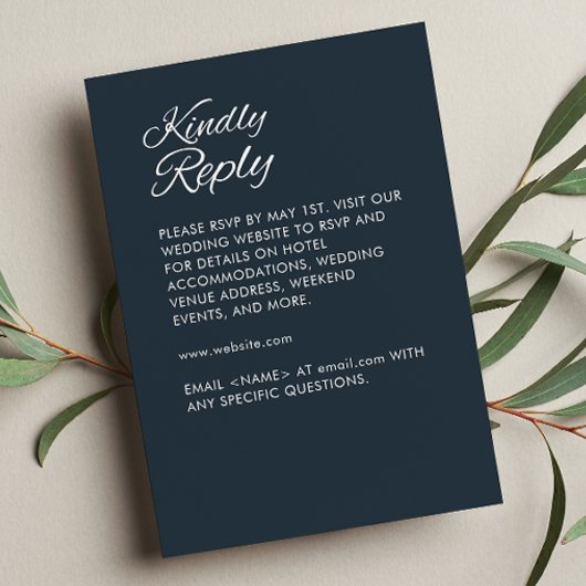 Minimalistisches Script Gunmetal Blue Wedding RSVP Karte