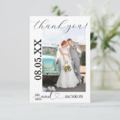 Minimalistisches Script-Hochzeitsszenario-Foto Dankeskarte (Stehend Vorderseite)